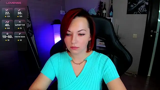 Serena Woods online show from September 23, 8:56 am