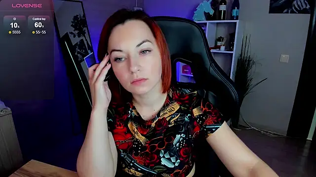 Serena Woods online show from September 29, 9:03 am
