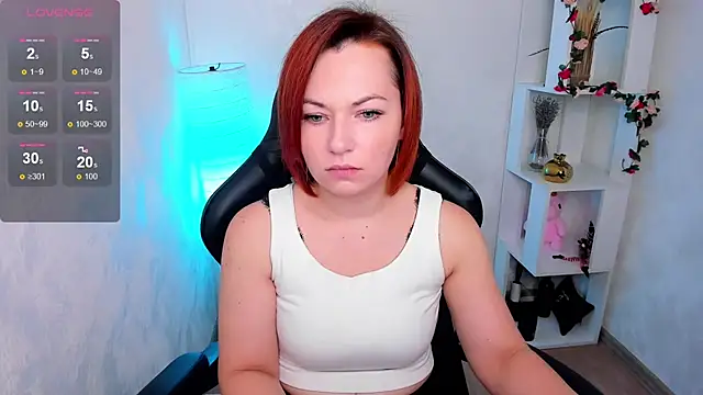 Serena Woods online show from October 2, 1:54 am