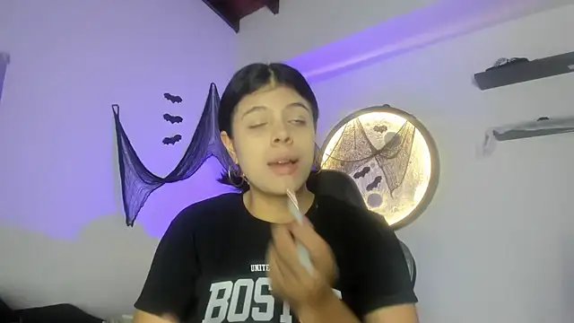 Aleja-02 online show from October 29, 9:17 pm