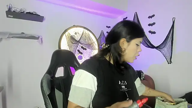 Aleja-02 online show from October 28, 9:08 pm