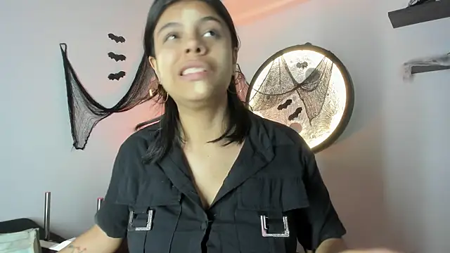 Aleja-02 online show from October 21, 8:57 pm