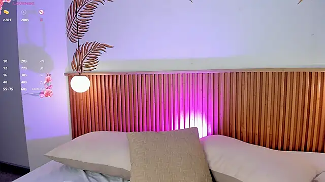 Valleriie  online show from November 8, 3:06 pm