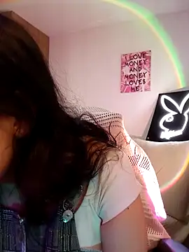 immisssilver online show from November 15, 2:34 am