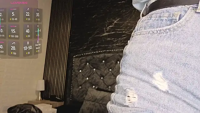 violett  golden online show from September 10, 5:40 am