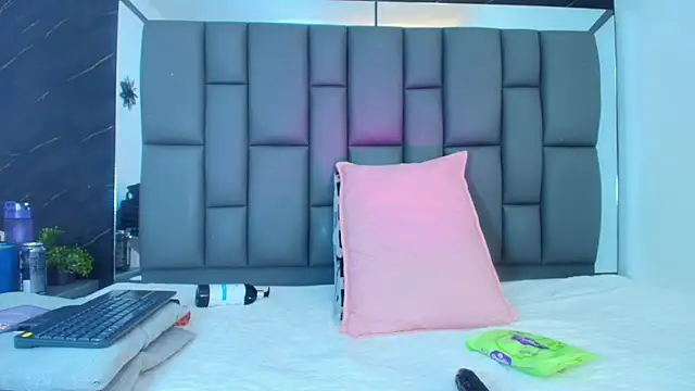 Roxana gomez online show from January 13, 4:07 am