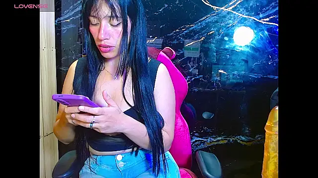 IVET CUTE1 online show from April 20, 11:30 pm