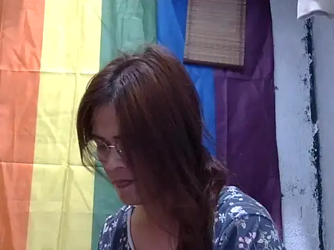 juicycum069 online show from May 15, 8:39 am