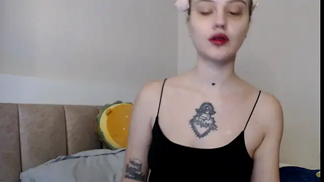 Snapshot of Pizda-Drozda chatting on October 28, 8:03 pm Pizda-Drozda online show from October 28, 8:03 pm