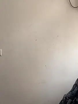 modelnishu online show from May 11, 5:42 am