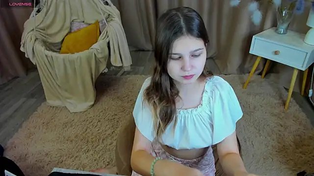 Elle Ellise online show from October 28, 7:36 am