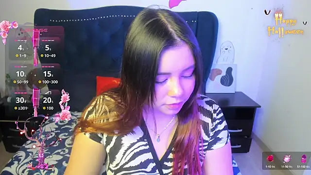 LucyPetit online show from October 15, 2:41 pm