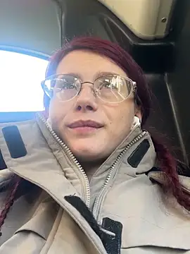 raen001 online show from March 25, 10:07 am