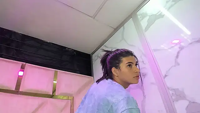 Allisonts69 online show from March 15, 2:24 am