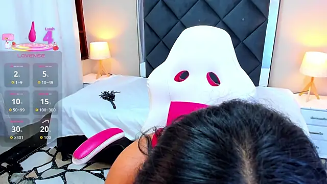 kittyy babee online show from October 3, 11:48 am