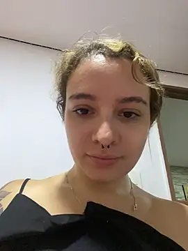 karla-thomsom10 online show from February 24, 12:21 am