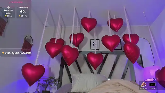 scarlet dh online show from February 13, 11:39 pm