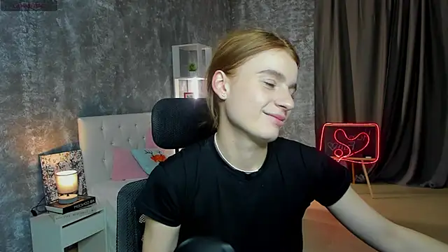 stacey  doll online show from October 14, 1:52 am