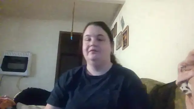 Snapshot of LittleBunny3 chatting on October 9, 10:58 pm LittleBunny3 online show from October 9, 10:58 pm