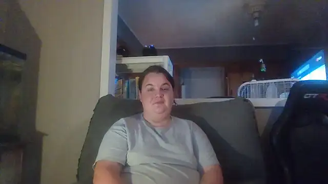 Snapshot of LittleBunny3 chatting on September 16, 12:18 am LittleBunny3 online show from September 16, 12:18 am