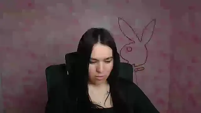 Lola Saymyname online show from April 5, 11:20 am