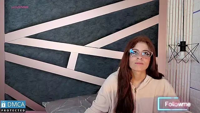 Jessi Walker online show from October 13, 3:09 am