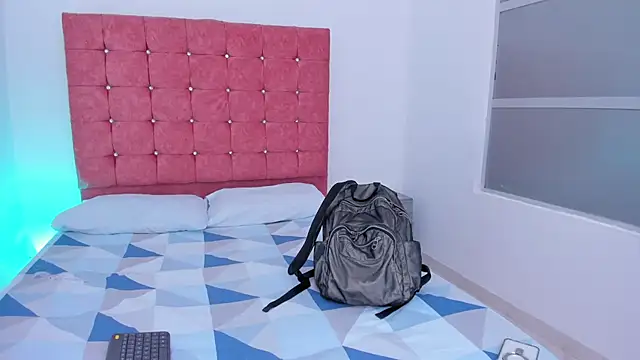 mishell lovely online show from March 21, 12:10 pm