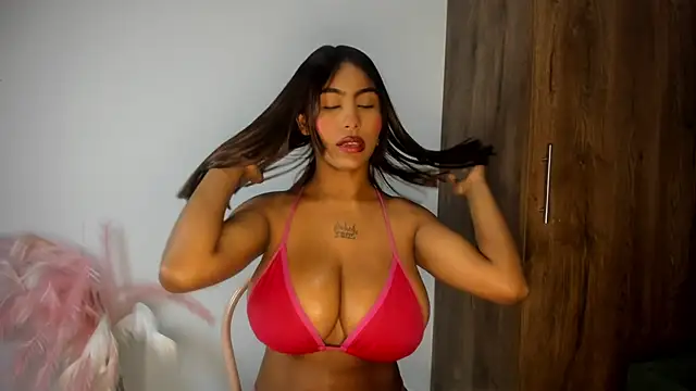 khate smith online show from October 17, 5:05 pm