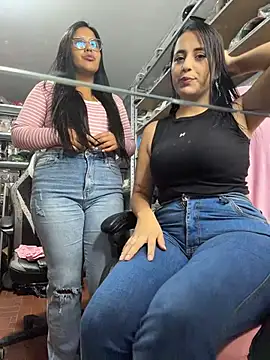 GiaDuque online show from February 12, 1:02 pm