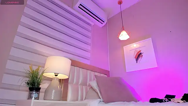  paula x online show from October 14, 11:35 am