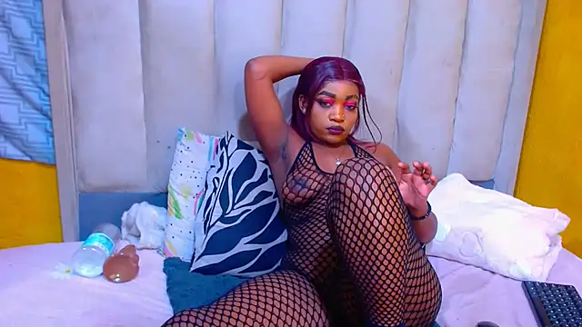 SultryCocoBabe online show from May 15, 11:51 pm