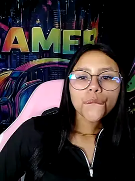 SofieLove 01 online show from May 24, 7:40 am