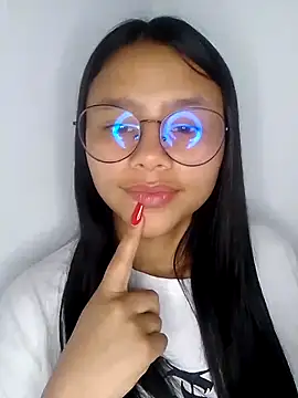 SofieLove 01 online show from February 9, 8:38 am