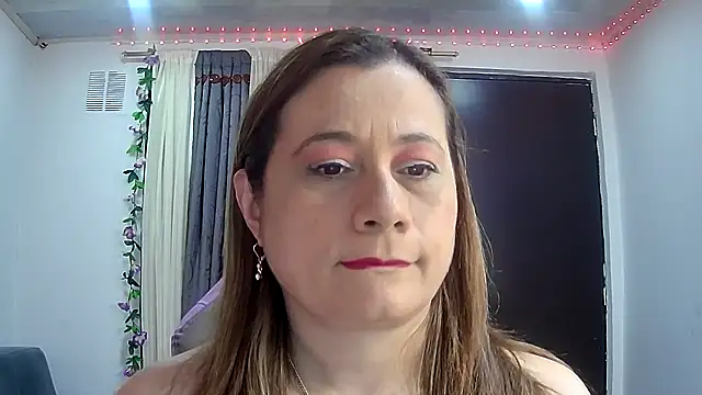 milagros latina75 online show from November 13, 9:58 pm