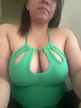 hiilarybrown online show from May 14, 4:57 pm