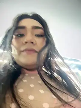 noa moon online show from May 3, 2:59 am