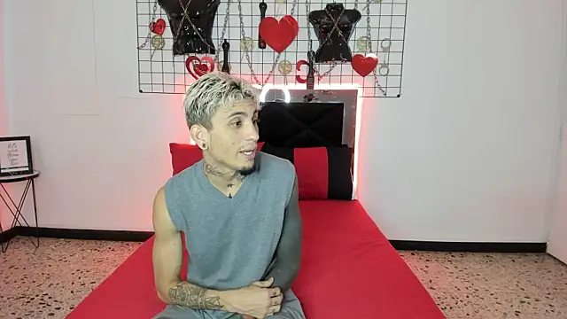 kasandrandliam online show from September 25, 4:06 pm