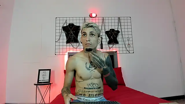kasandrandliam online show from September 19, 4:11 am