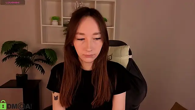 Miche1le Allenne online show from April 3, 1:14 am