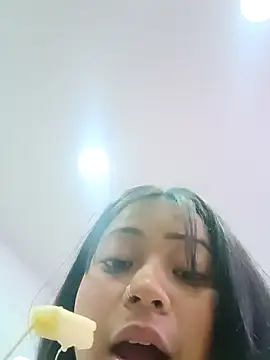 LilyCutee  online show from September 12, 6:48 pm