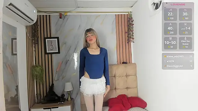 Vanessa Jenner online show from May 8, 8:43 pm