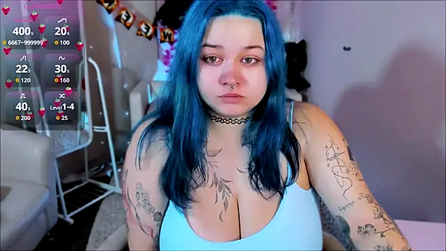 Mira Fyre online show from October 19, 8:55 pm