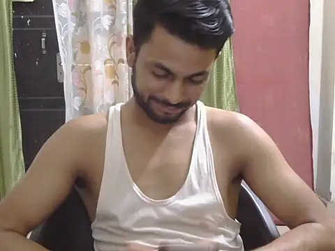 ursdreamperson online show from May 18, 12:42 am