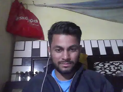 ursdreamperson online show from December 5, 1:34 pm