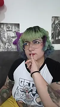XxGreenGoodxX online show from May 17, 8:19 pm