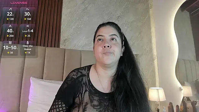  Cris Spicy  online show from May 25, 7:35 pm