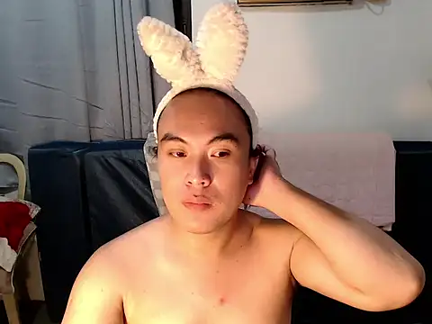 asianayumi online show from May 25, 5:45 pm