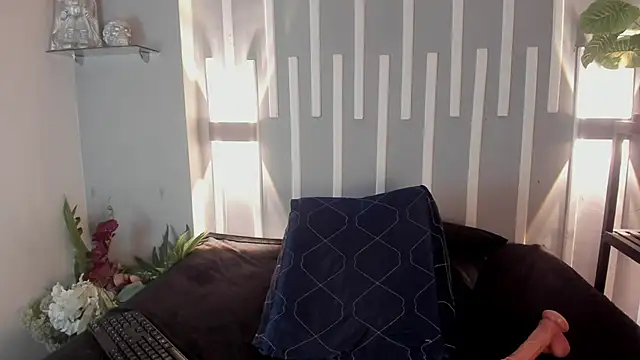 Emma Collins2 online show from October 4, 2:22 pm