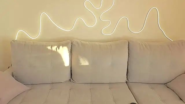 KathrynBrooks online show from May 22, 4:05 pm