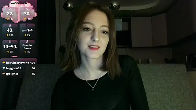 white liillyy online show from October 30, 9:38 pm